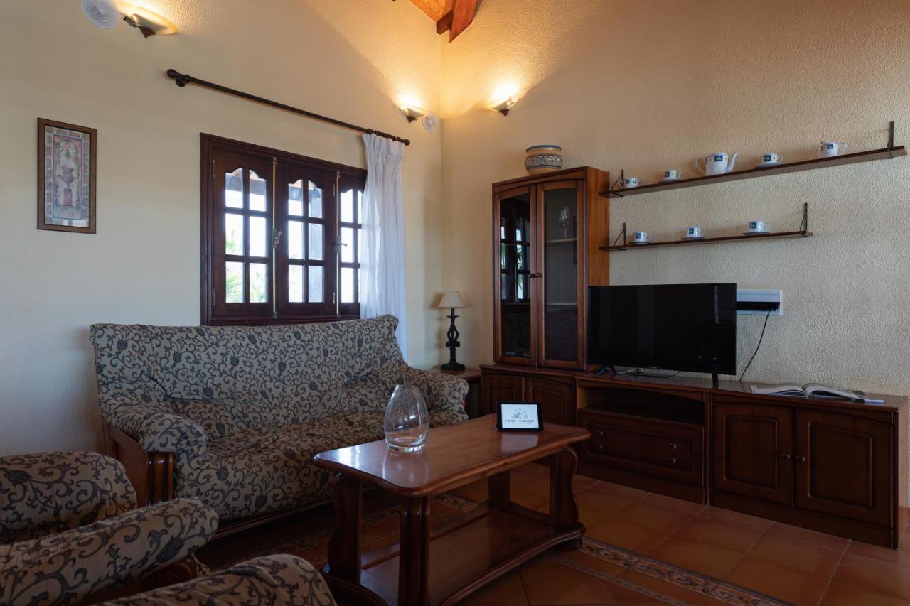 Homeforguest Villa Lobos Con Piscina Privada Caleta De Fuste Dış mekan fotoğraf